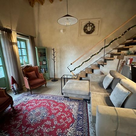 Appartement Aristi Boutique Stonehouse With Attic Extérieur photo