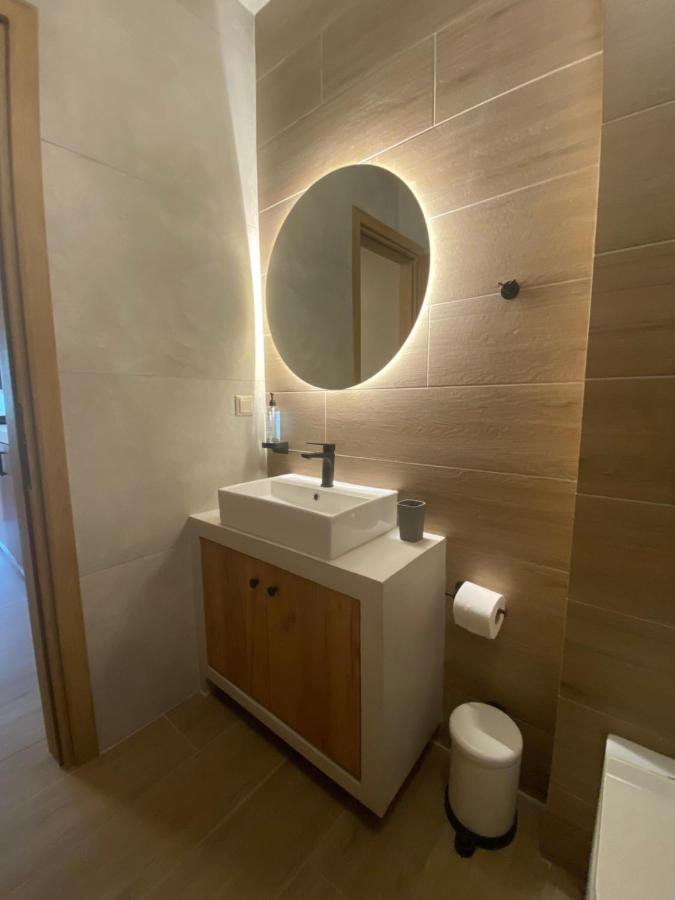 Appartement Aristi Boutique Stonehouse With Attic Extérieur photo