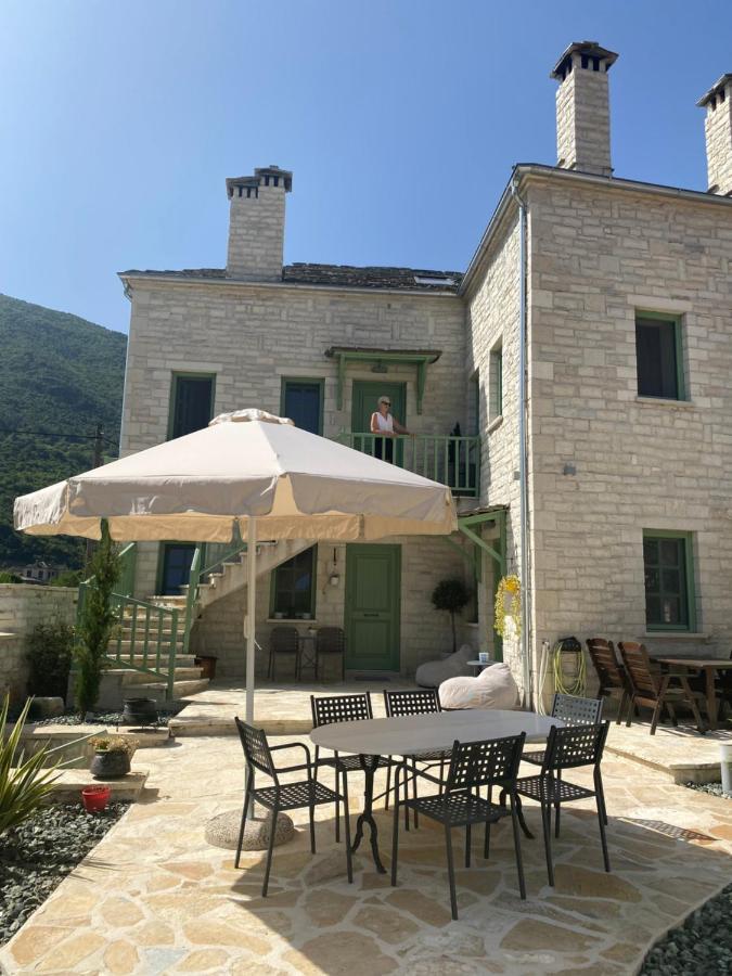 Appartement Aristi Boutique Stonehouse With Attic Extérieur photo