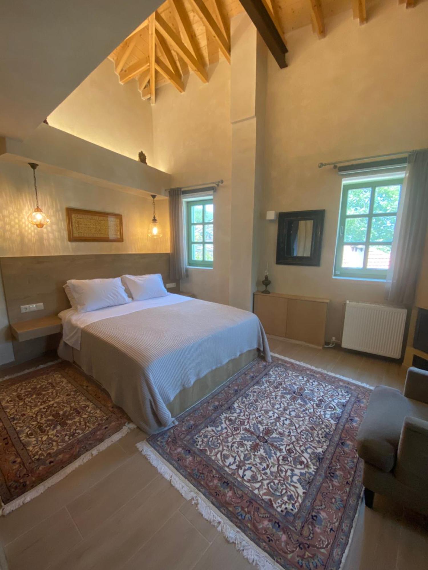 Appartement Aristi Boutique Stonehouse With Attic Extérieur photo