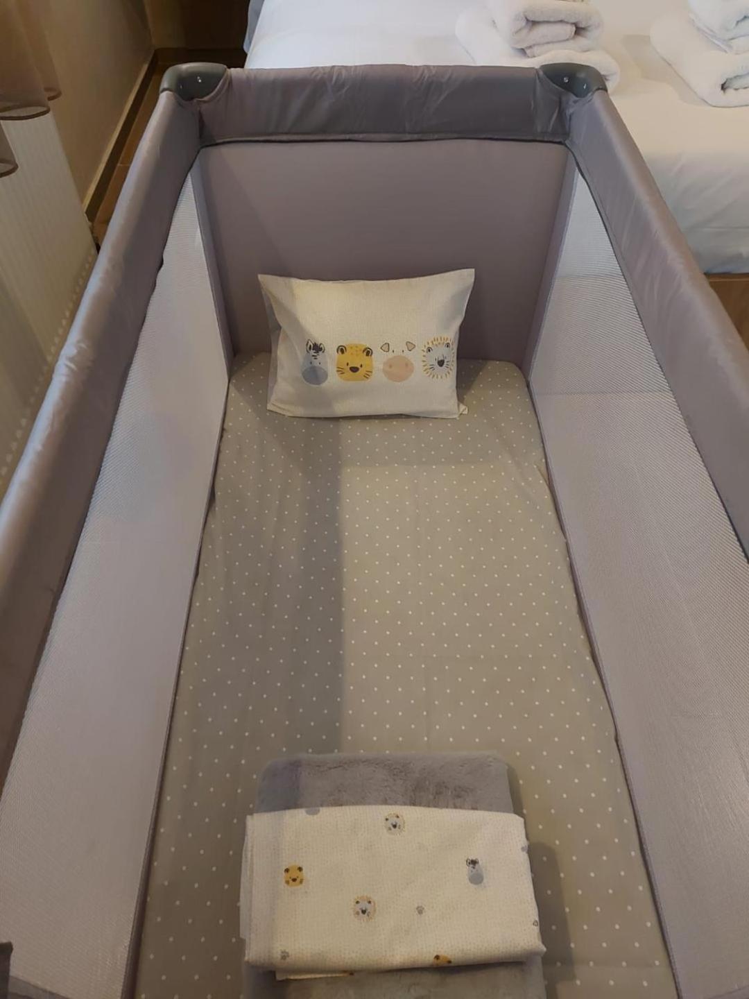 Appartement Aristi Boutique Stonehouse With Attic Extérieur photo