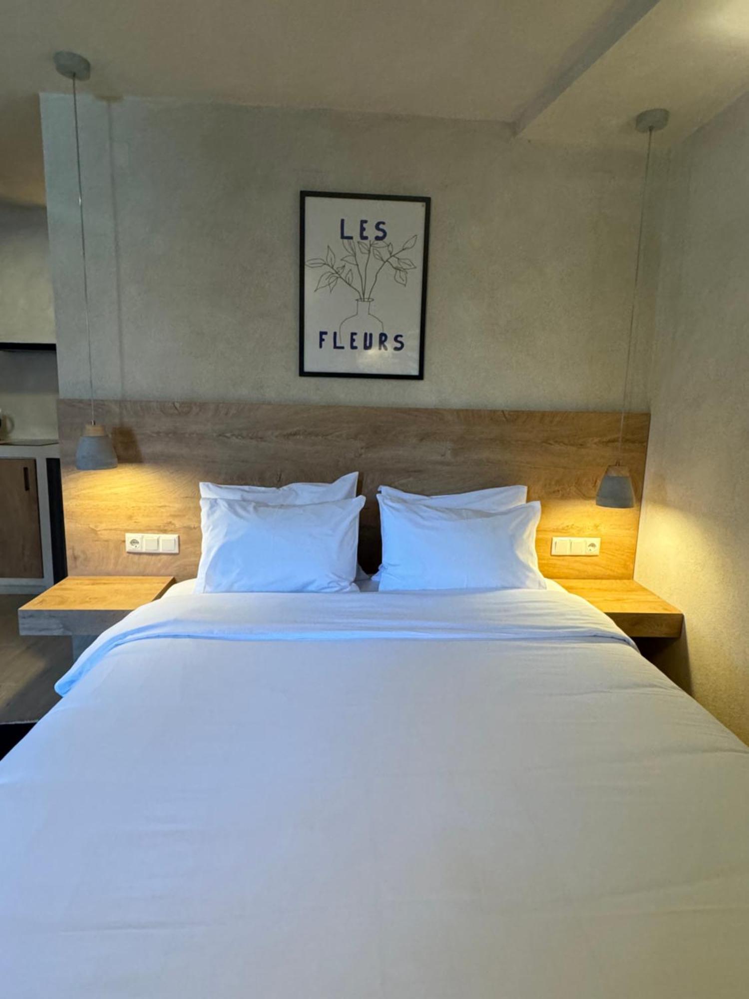 Appartement Aristi Boutique Stonehouse With Attic Extérieur photo