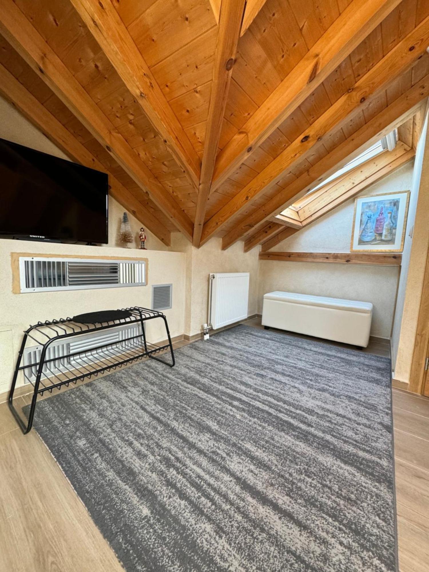 Appartement Aristi Boutique Stonehouse With Attic Extérieur photo